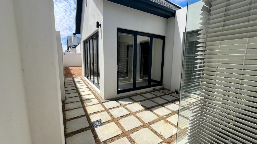 3 Bedroom Property for Sale in Sitari Country Estate Western Cape